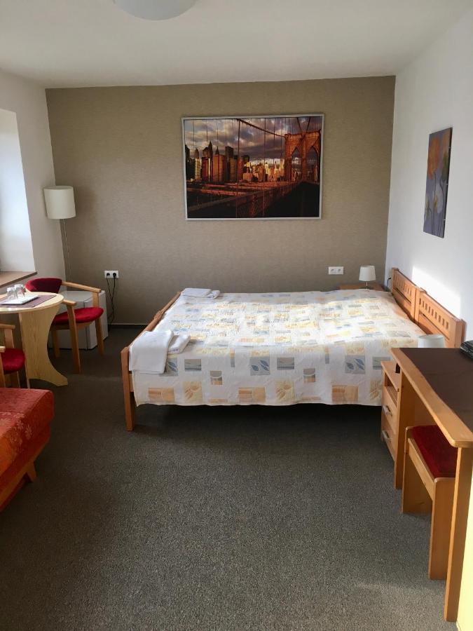 Hotel Dynamic Nová Dubnica Eksteriør billede