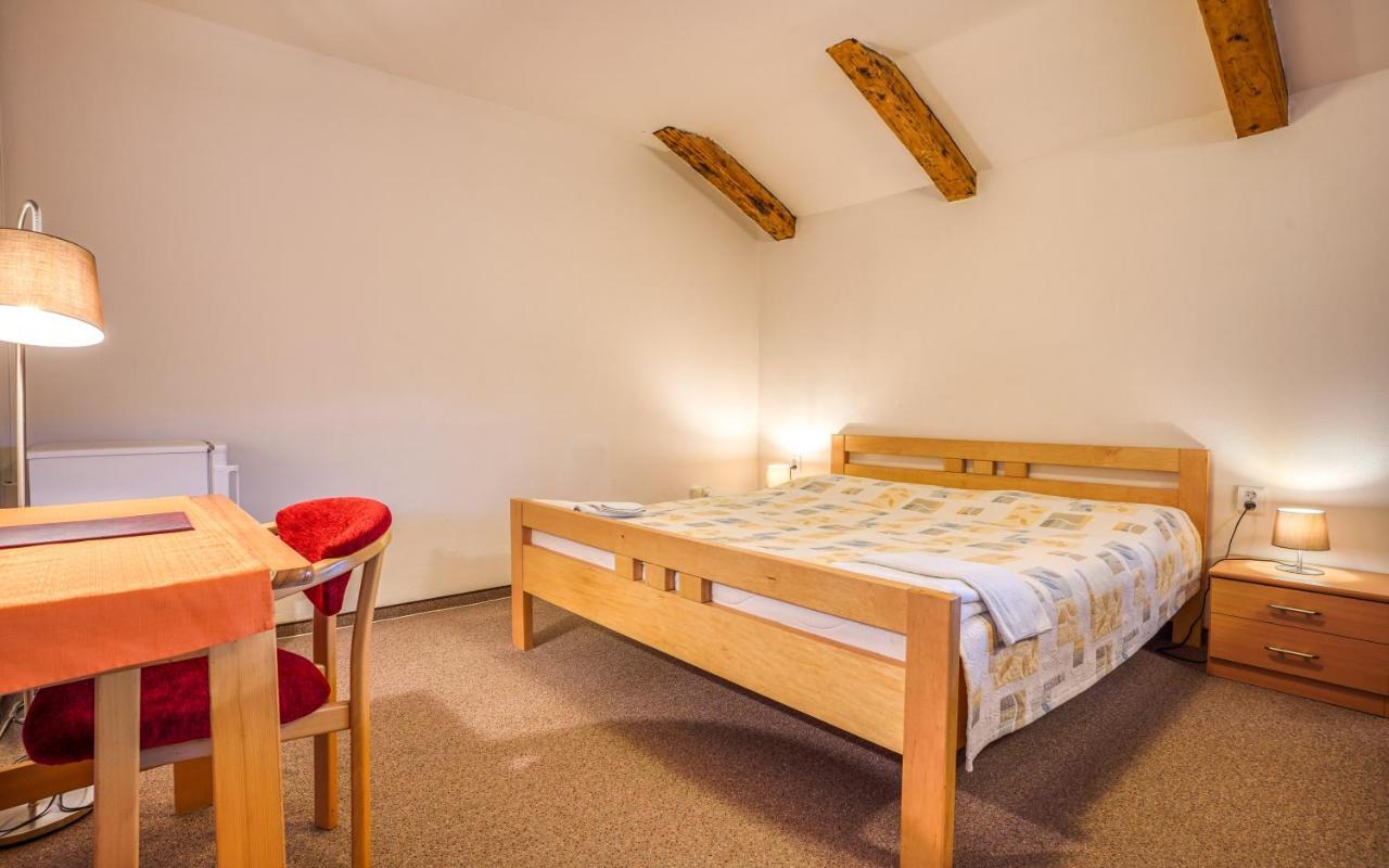 Hotel Dynamic Nová Dubnica Eksteriør billede