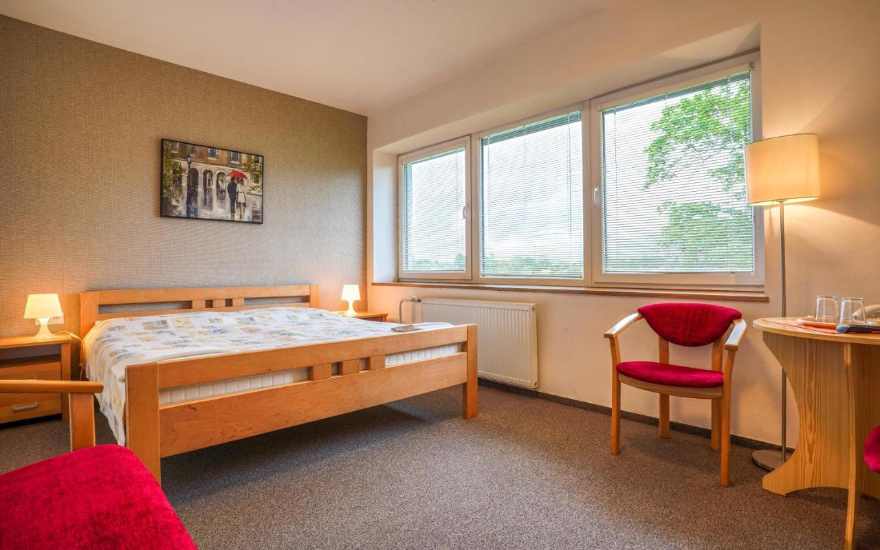 Hotel Dynamic Nová Dubnica Eksteriør billede