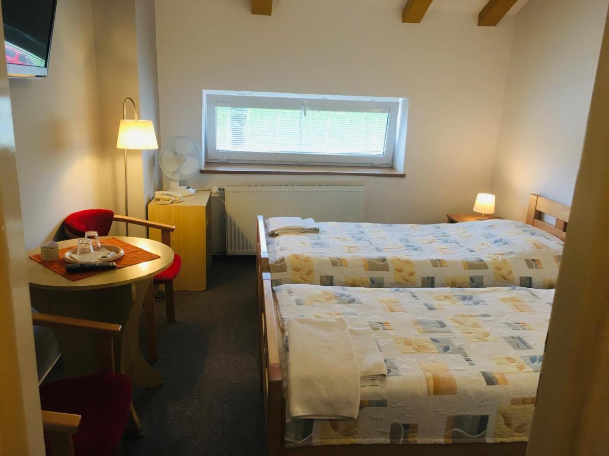 Hotel Dynamic Nová Dubnica Eksteriør billede