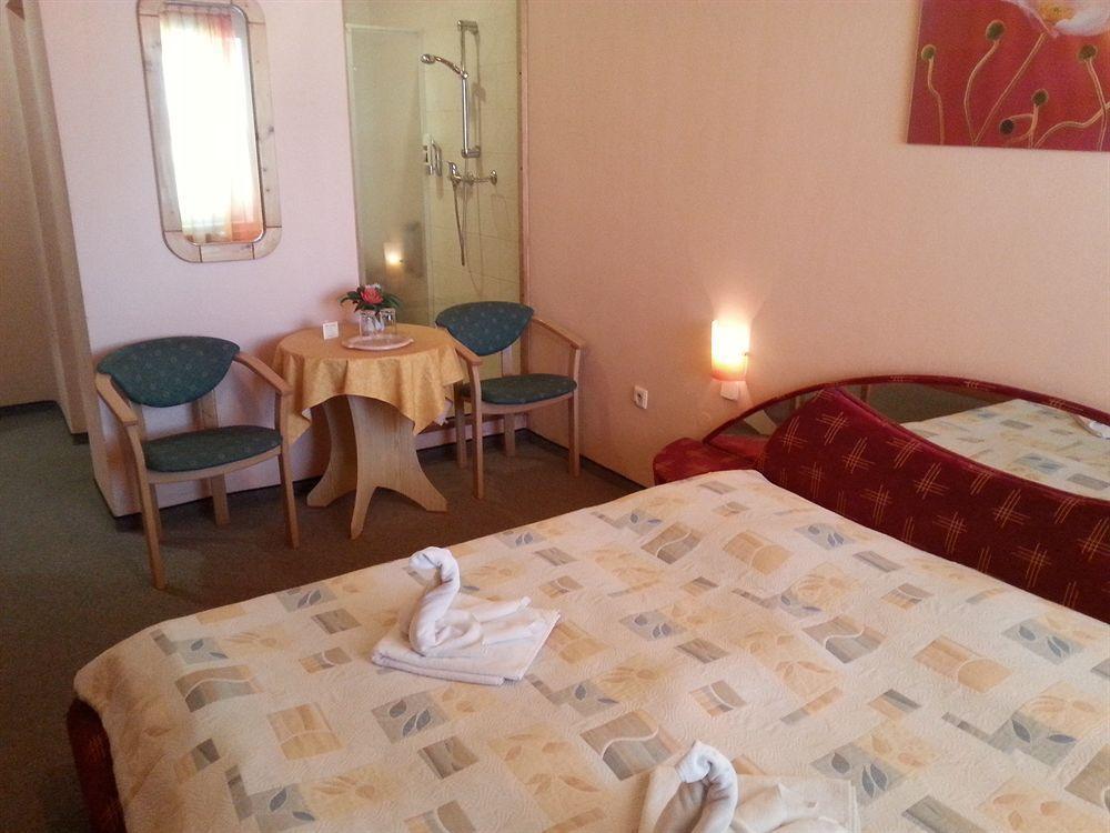 Hotel Dynamic Nová Dubnica Eksteriør billede